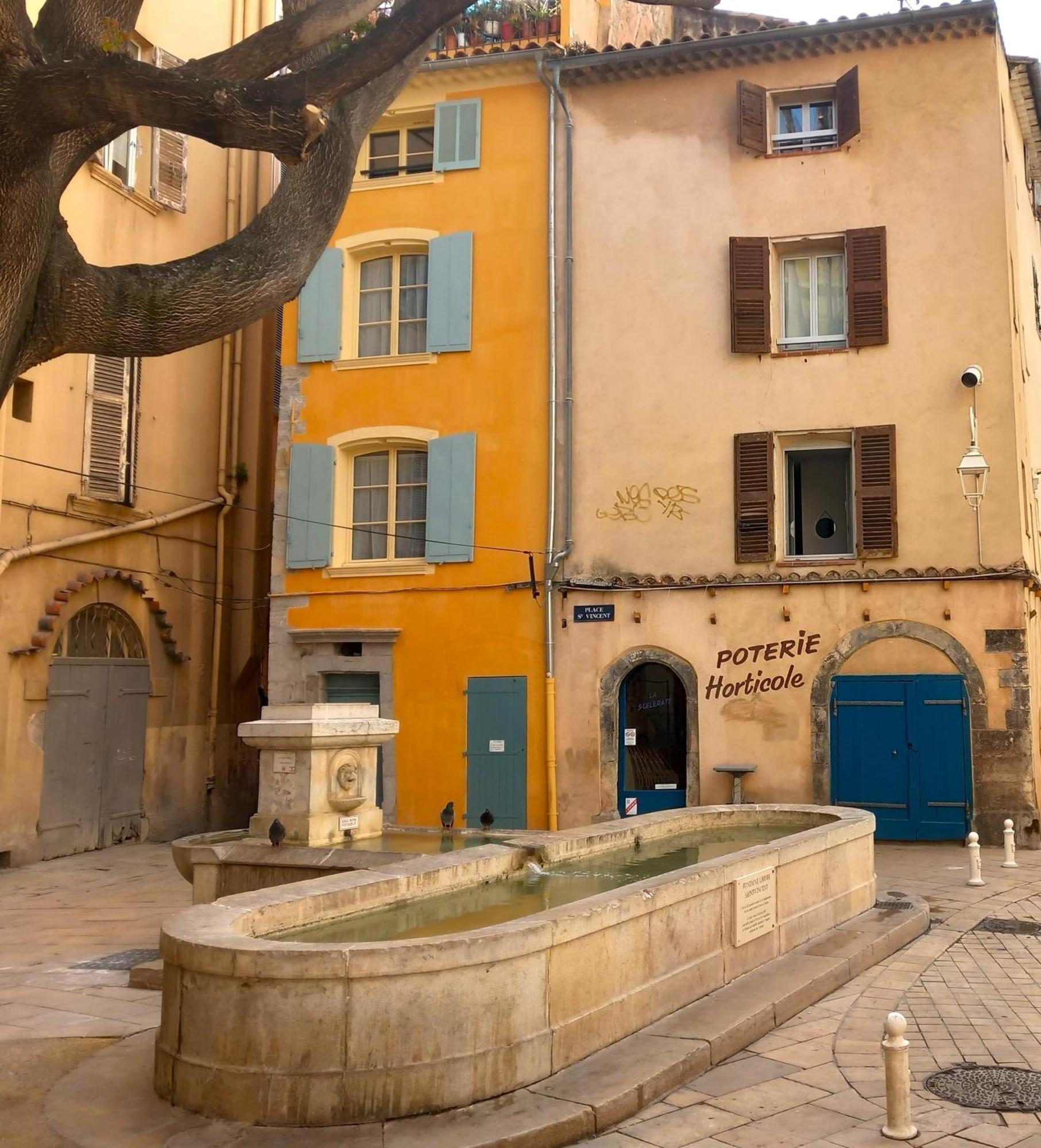 #1 Studio # Place Charmante Toulon Exterior foto
